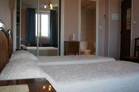 Hotel Aiglon Мантон Номер фото
