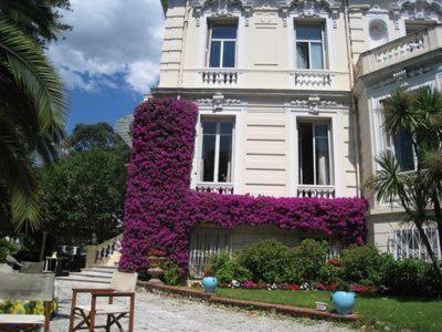 Hotel Aiglon Мантон Екстер'єр фото